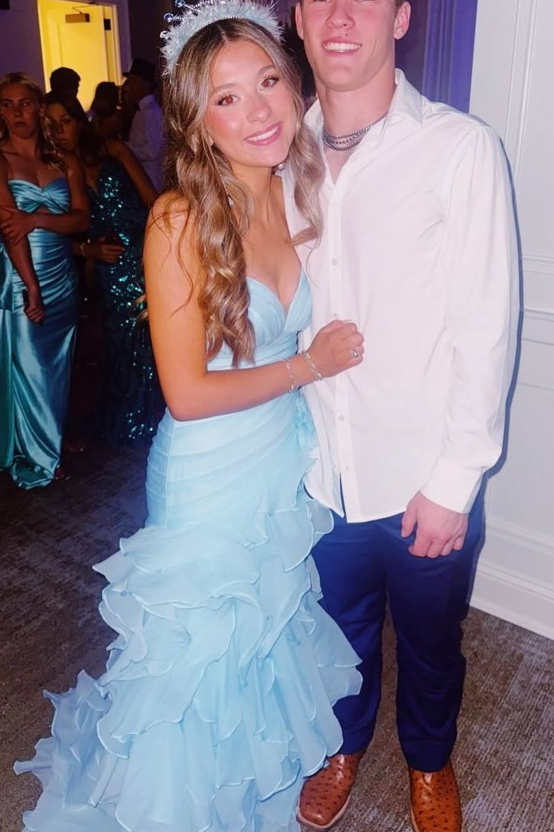 V-Neck Strapless Ruffled Sleeveless A-Line Prom Dress with Slit