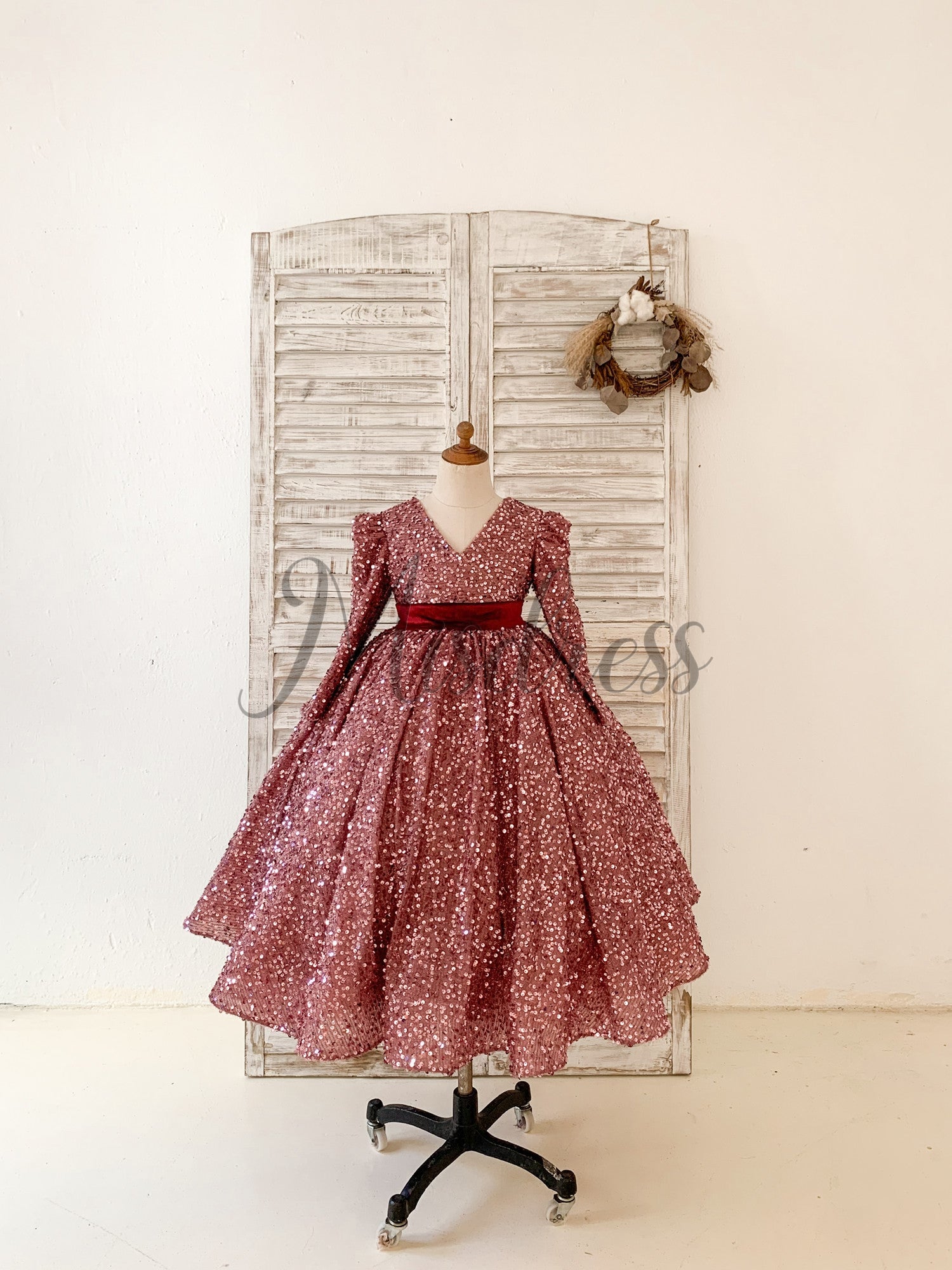 birthday dress burgundy V Back Long Sleeves Sequin Wedding Flower Girl Party Dress 5T misa amane cosplay costume Boho Maxi Dress - The deep jewel tone Shirt Size:XL · 44