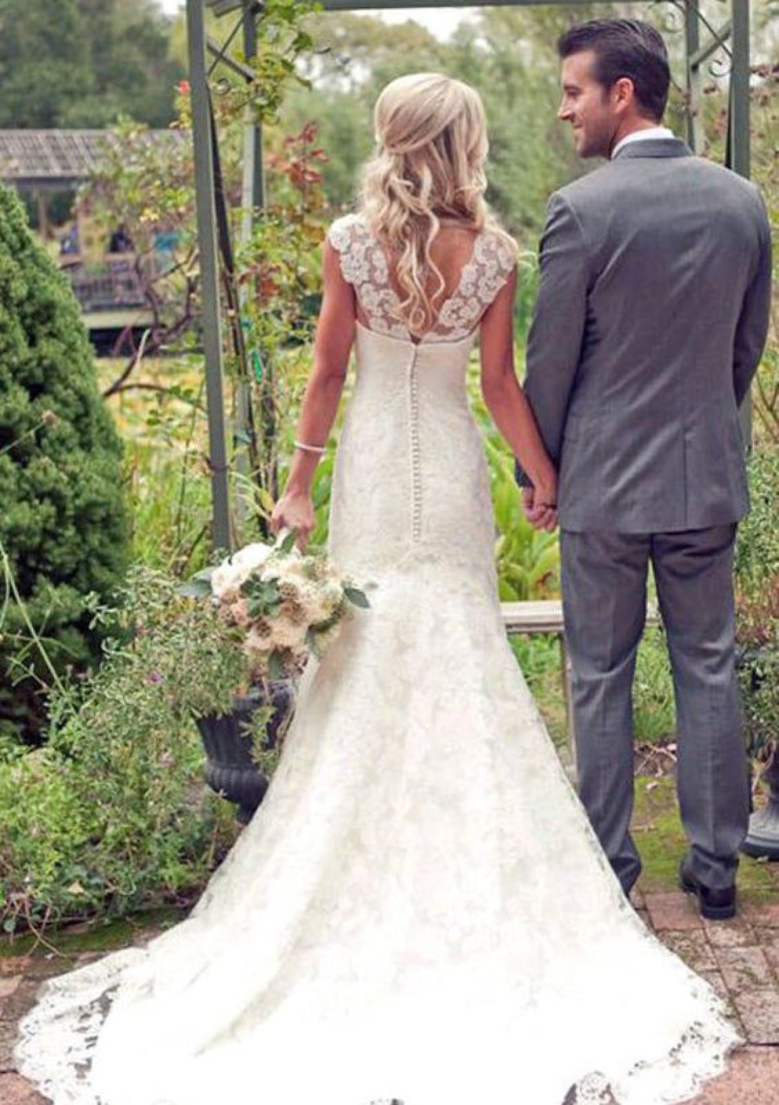 A-line Strap Button Sweetheart Court Lace Bridal Wedding
