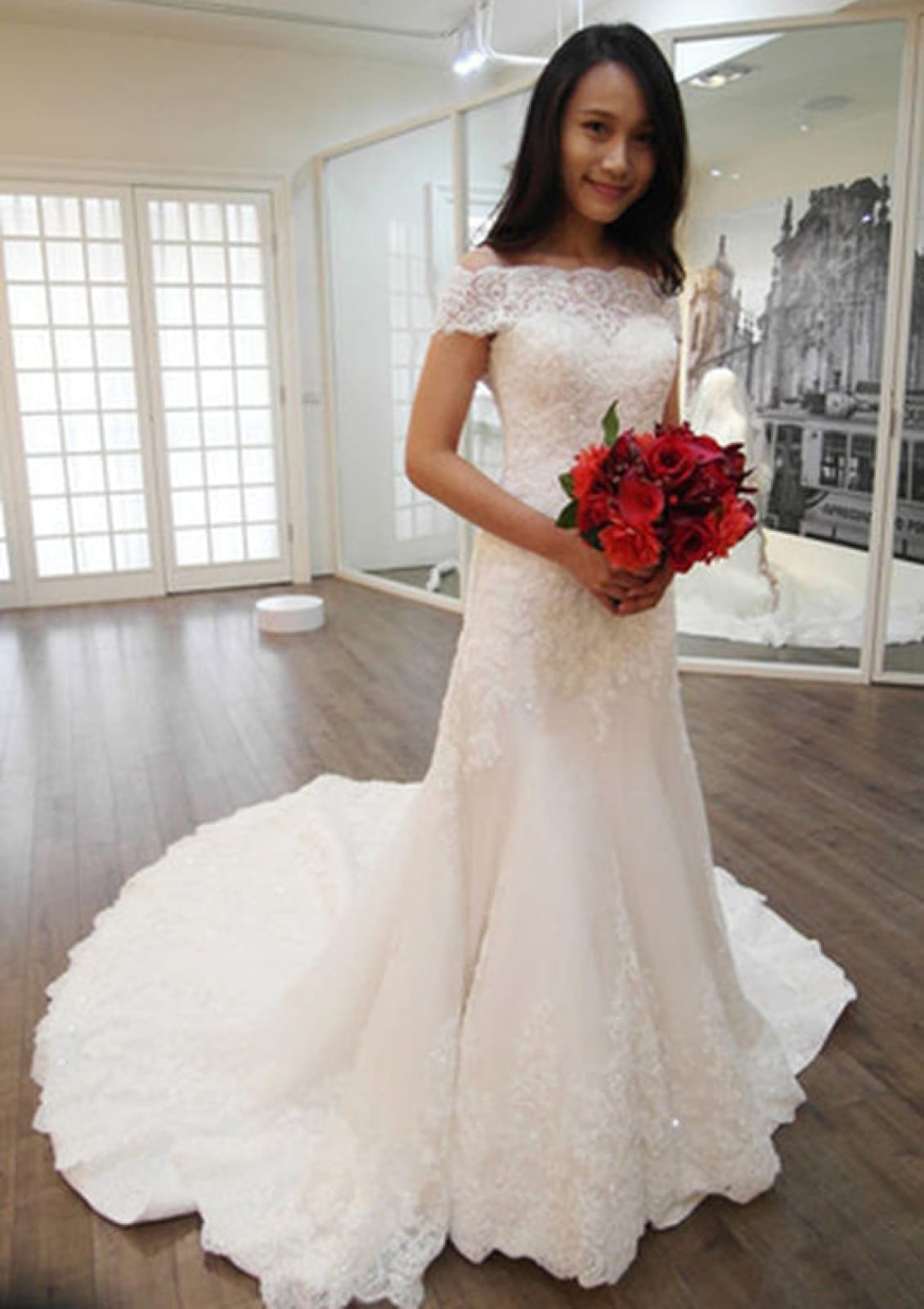 Pastoral Style A Line Off the Shoulder Conspicuous Tulle Wedding Dresses Gown with Slit HS896 main image 1