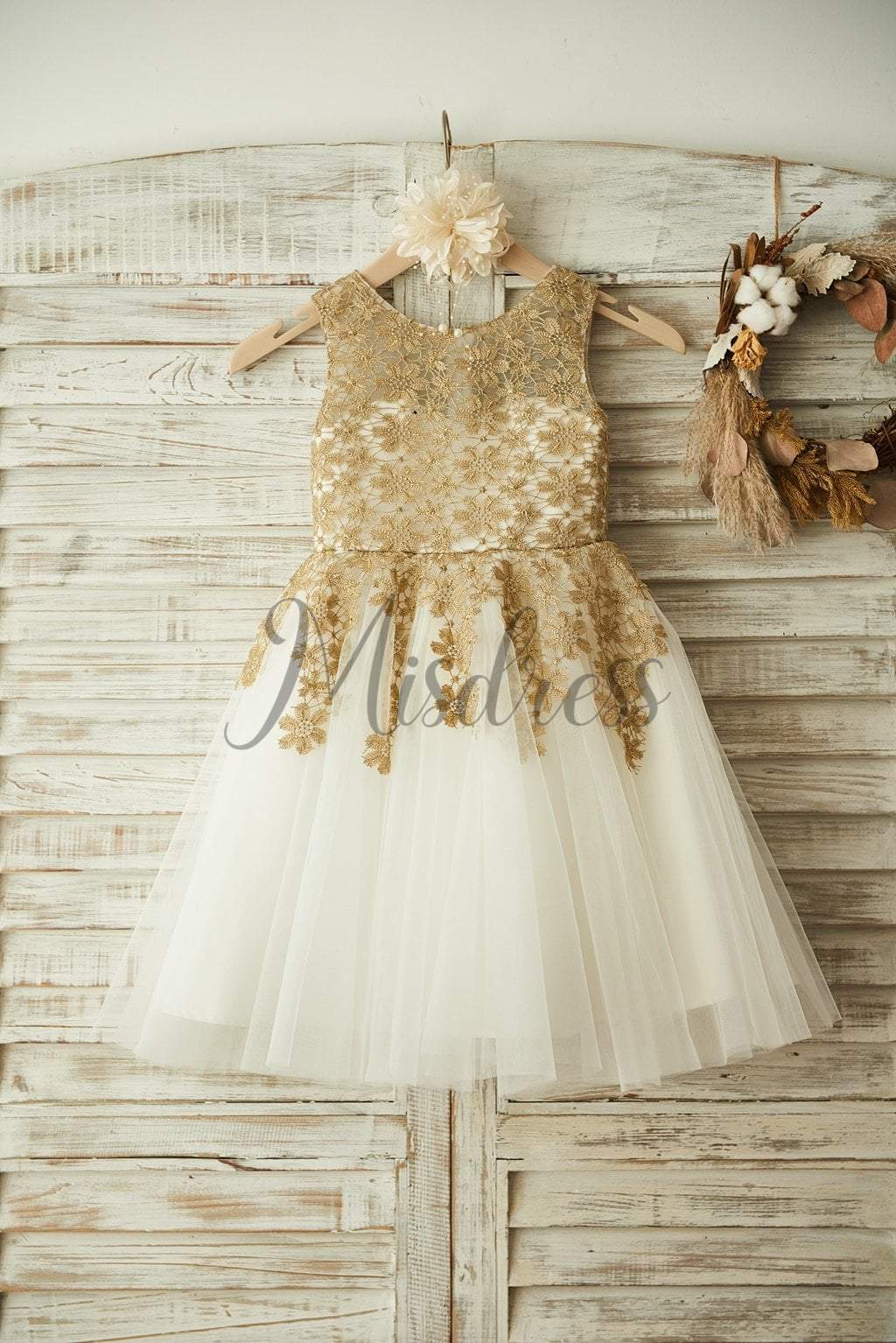 Princess Gold Lace Ivory Tulle Knee Length Wedding Flower Girl Dress 7T --- Chest = 26 inches/ Waist = 25 inches/ Hollow to Knee = 27 inches Princess Gold Lace Ivory Tulle Knee Length Wedding Flower Girl Dress 7T --- Chest = 26 inches/ Waist = 25 inches/ Hollow to Knee = 27 inches