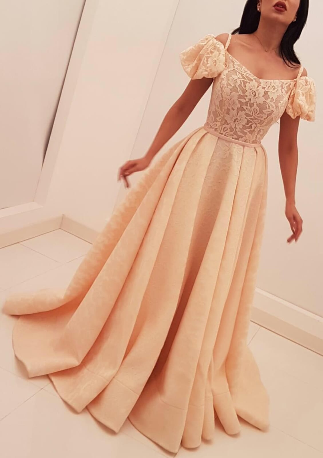 Princess Spaghetti Strap Off Shoulder Box-pleat Lace Long