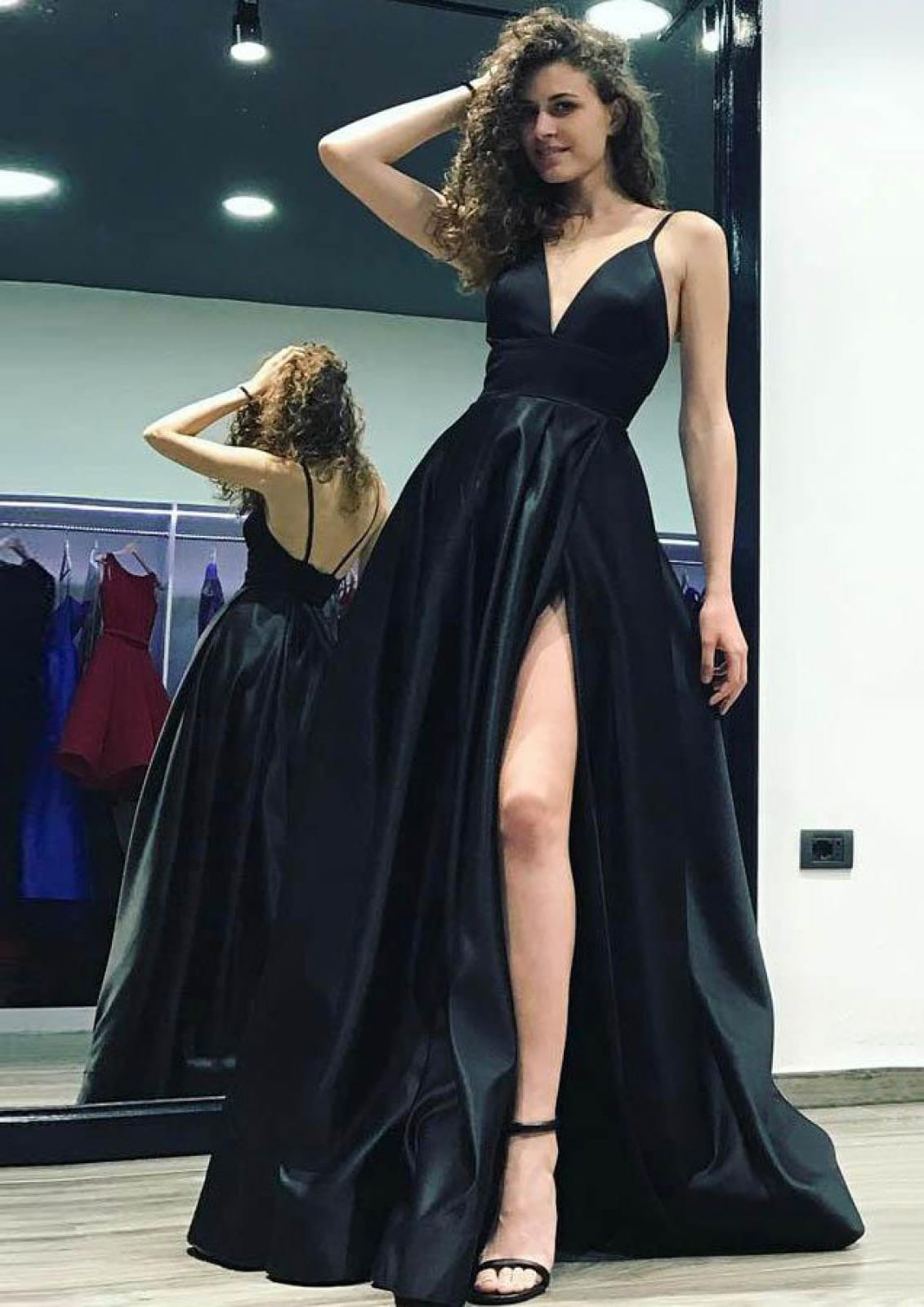 Sexy A-line V Neck Sleeveless Sweep Train Charmeuse Split