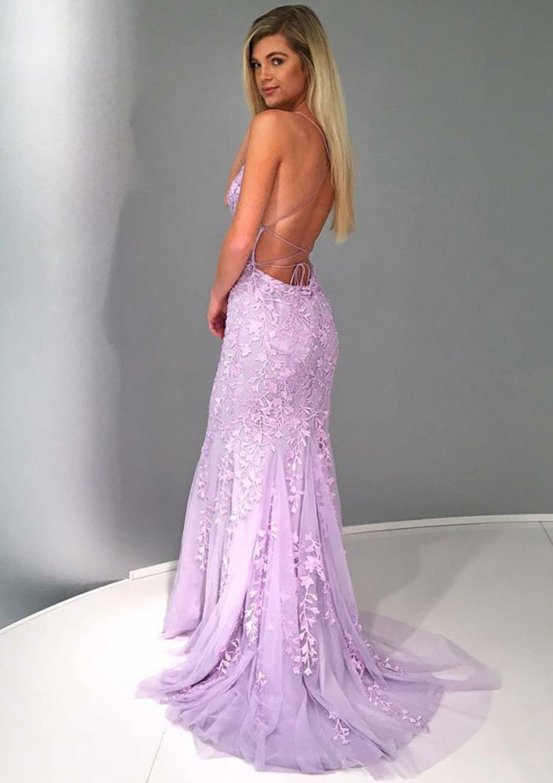 Sheath Sleeveless Spaghetti Strap Crisscross Fishtail Lace