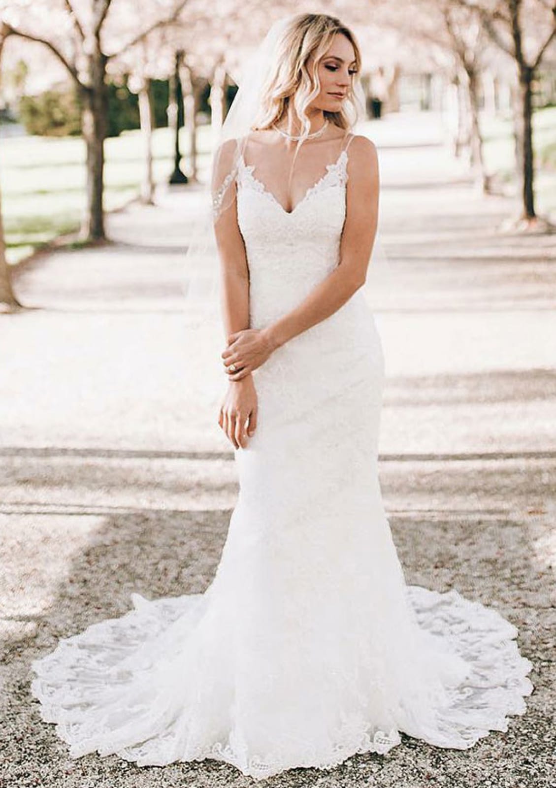 Sheath/Column V-Neck Straps Court Train Lace Wedding Bridal Dress