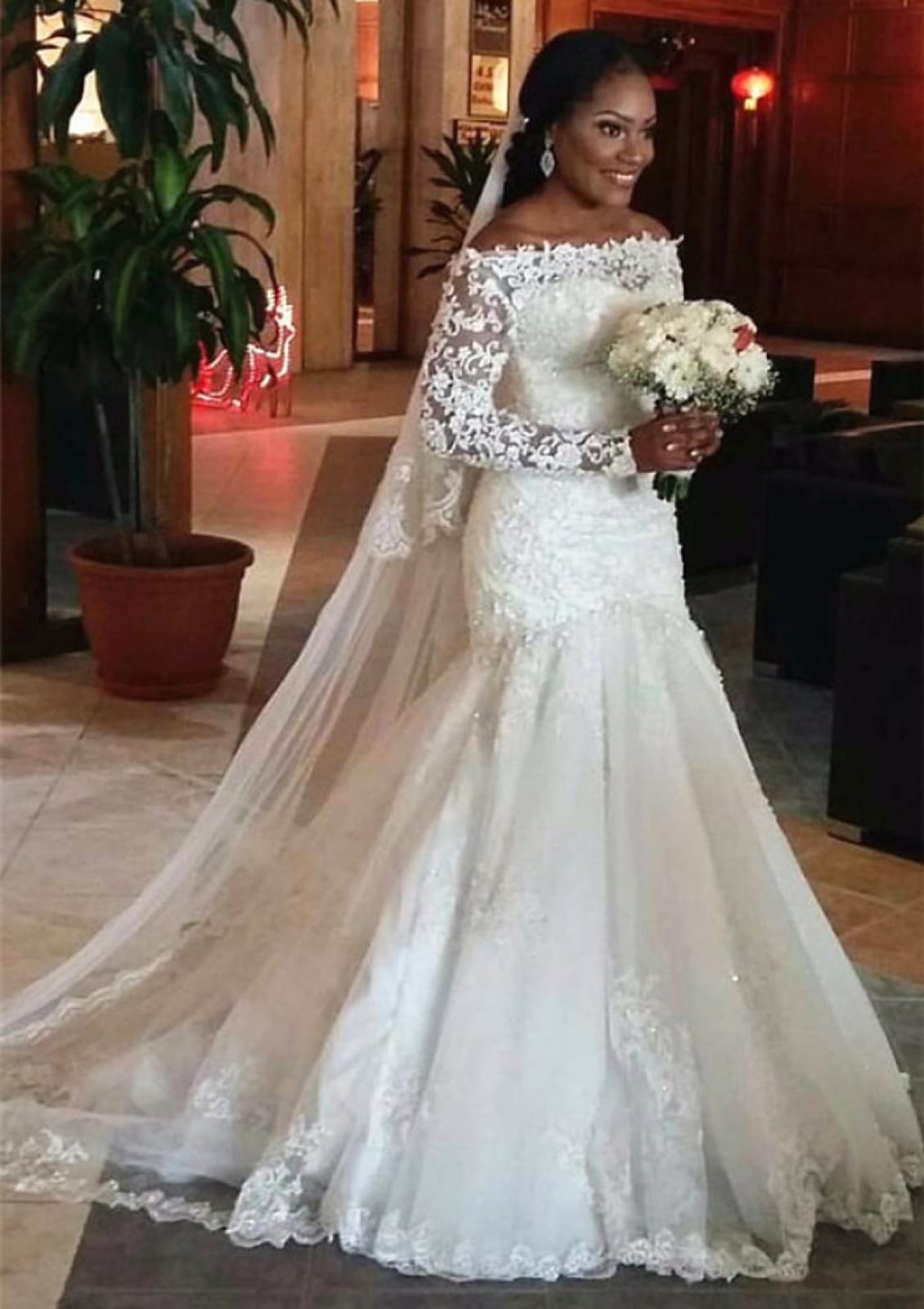 Off Shoulder Wedding Trumpet Mermaid Long Sleeve Wedding Dress