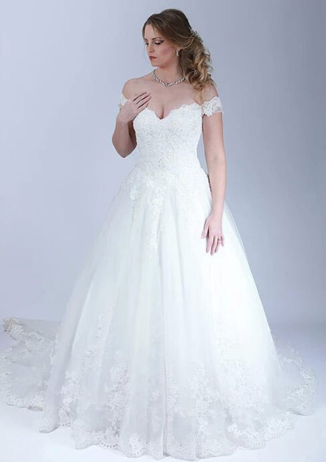 Tulle Wedding Dress Ball Gown Off Shoulder Court Train, Lace | Misdress