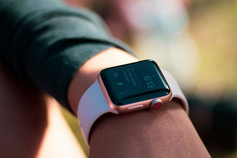 How to Dress Up Your Apple Watch for Your Wedding Day