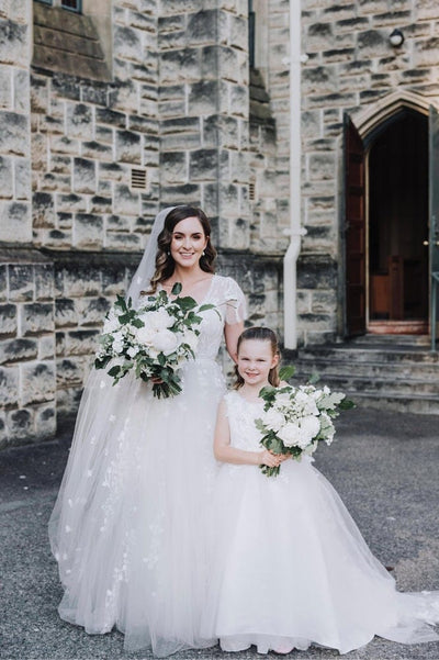 Best 10 Ivory Flower Girl Dresses To Match Your Bridal Gown