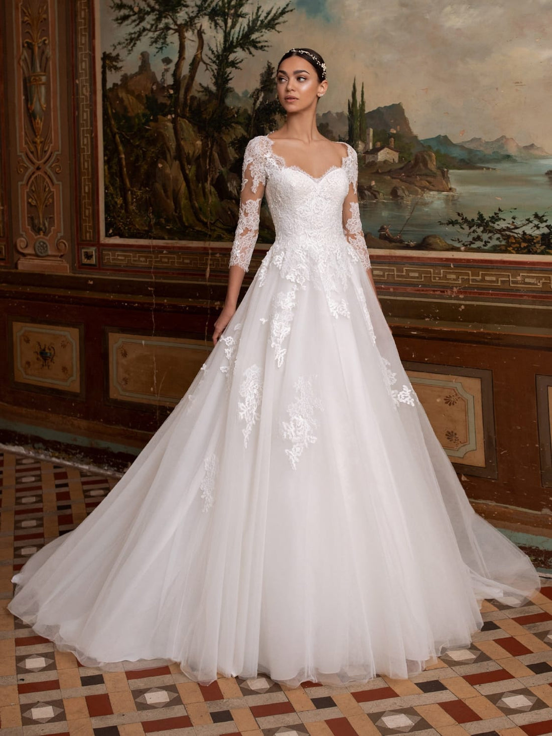 Classic Romantic Dresses For Your Classic Romantic Wedding
