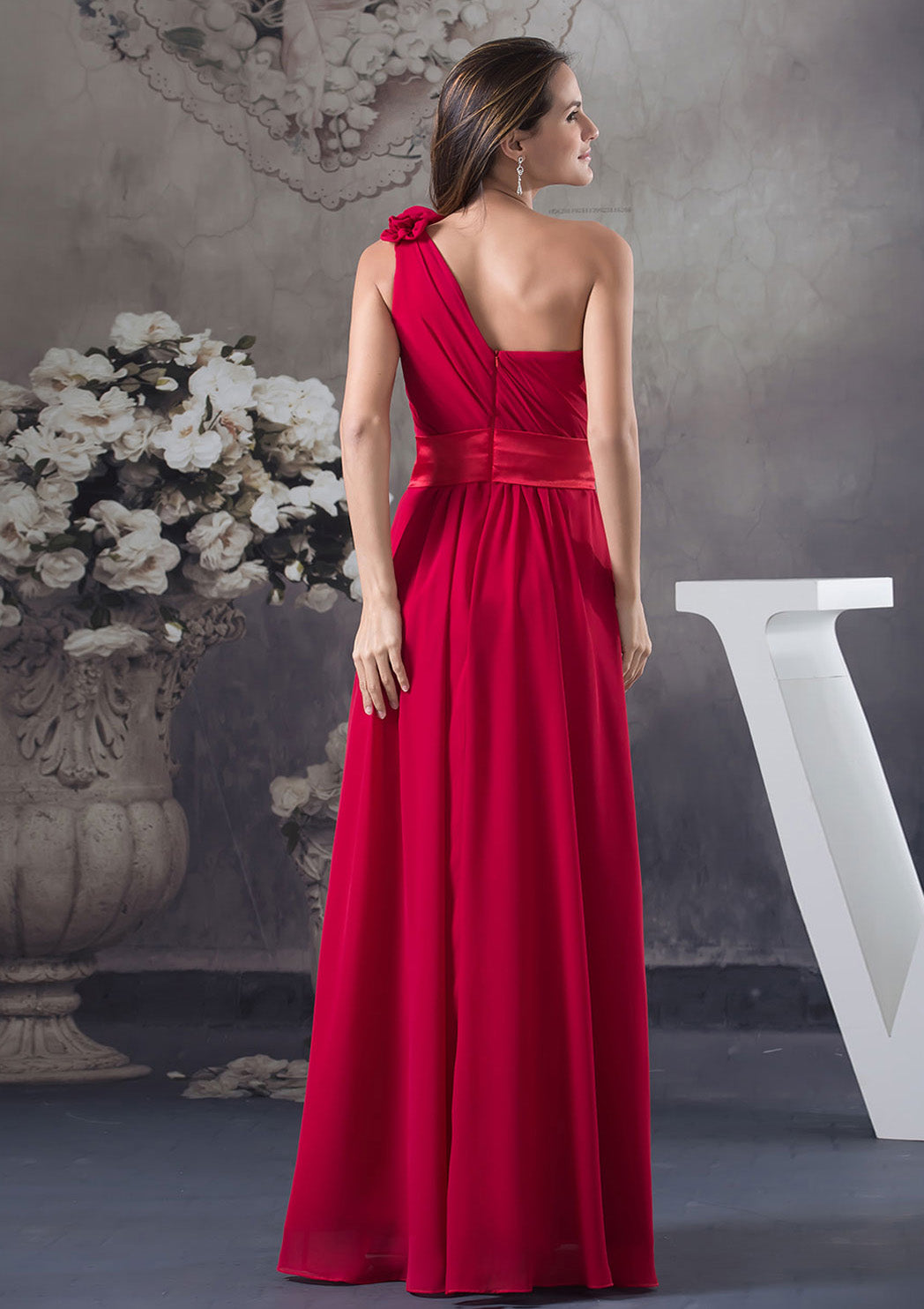 Vestido de dama de honor de chifón con corte en A, de un solo hombro, hasta el suelo, con flores plisadas
