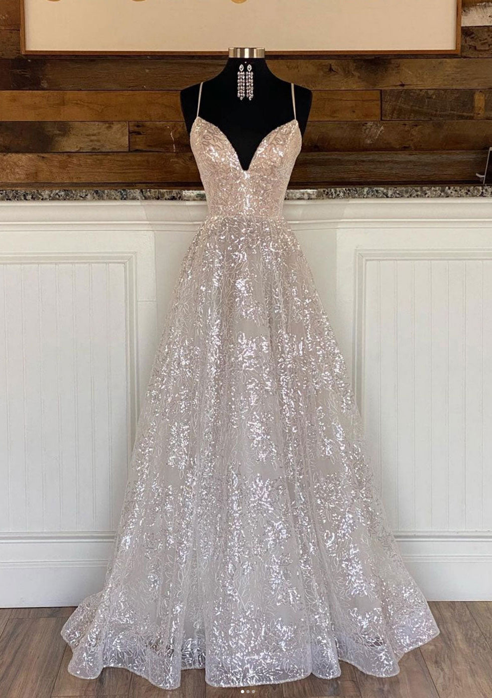 Princess Prom Dress A-line Sweetheart Sleeveless Straps Sweep Train Metallic Yarn