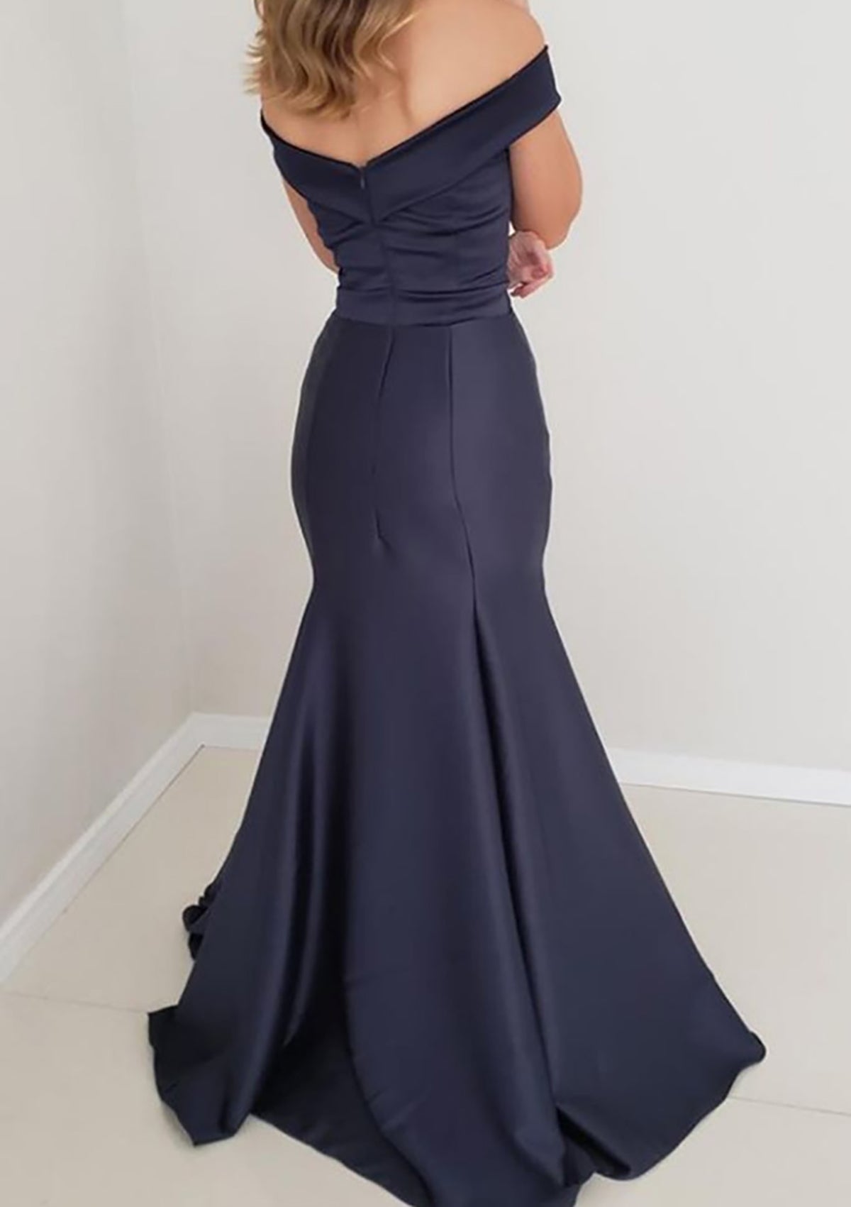 Trumpet Prom Dress Off Shoulder V-neck Sleeveless Red Satin Long, Slit