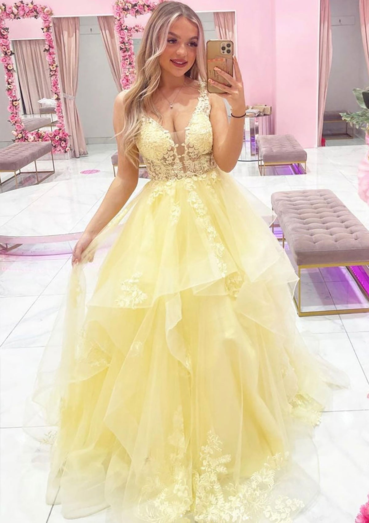 A-line Plunging Sleeveless Ruffled Lace Tulle Floor-Length Prom Dress