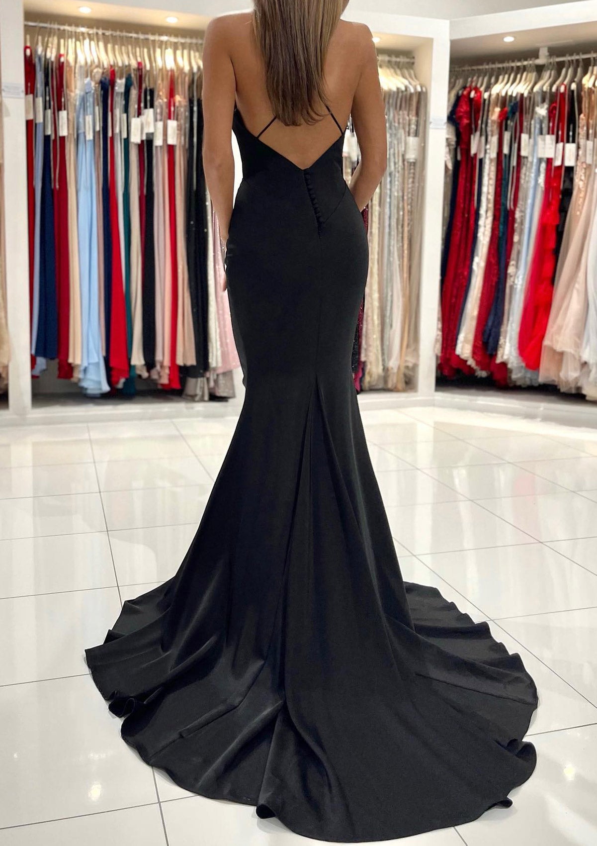 Robe de bal trompette col en V dos croisé sans manches en satin élastique longueur ras du sol