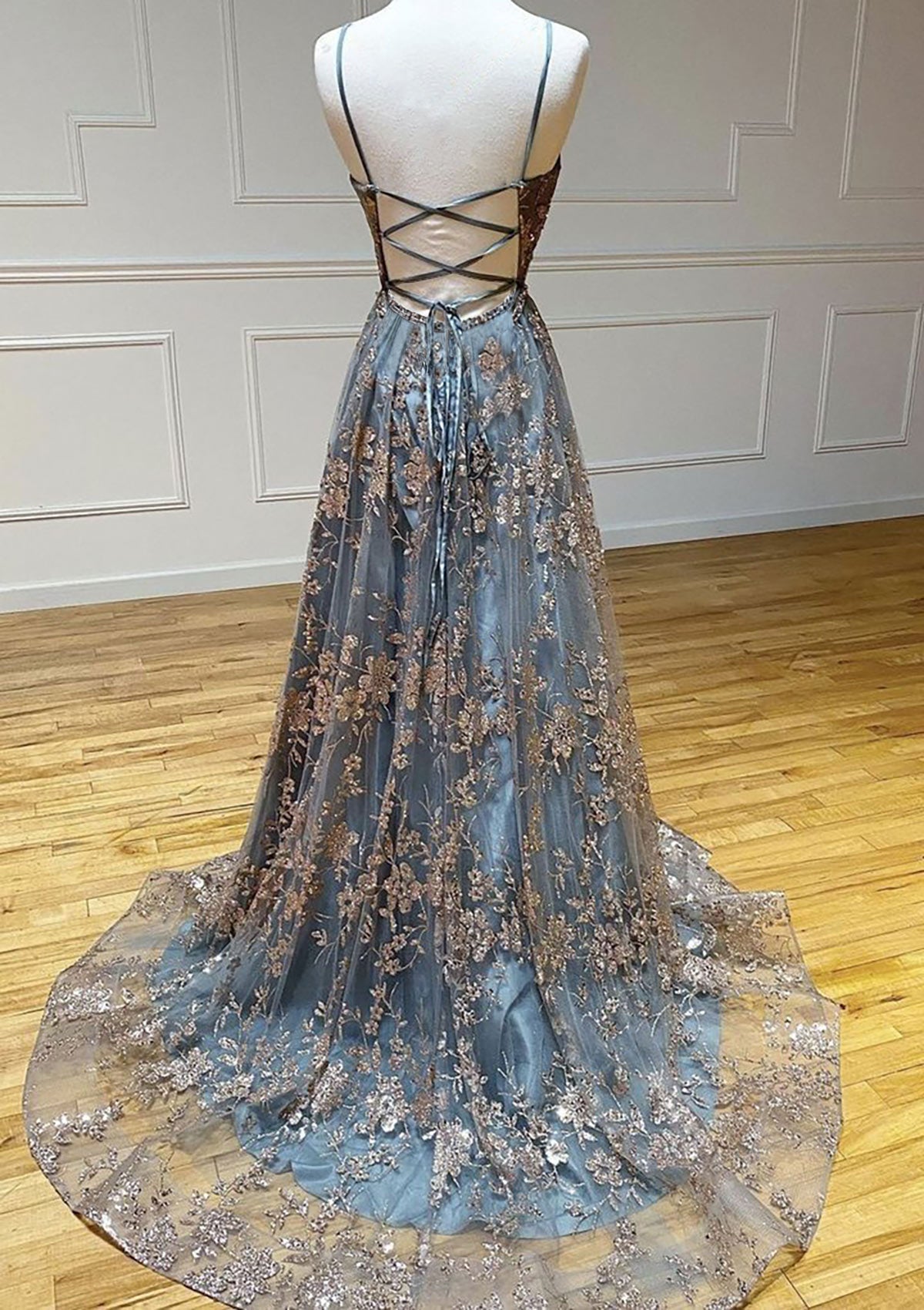 A-line Prom Dress V Neck Sleeveless Floor Length Tulle Satin, Lace Split