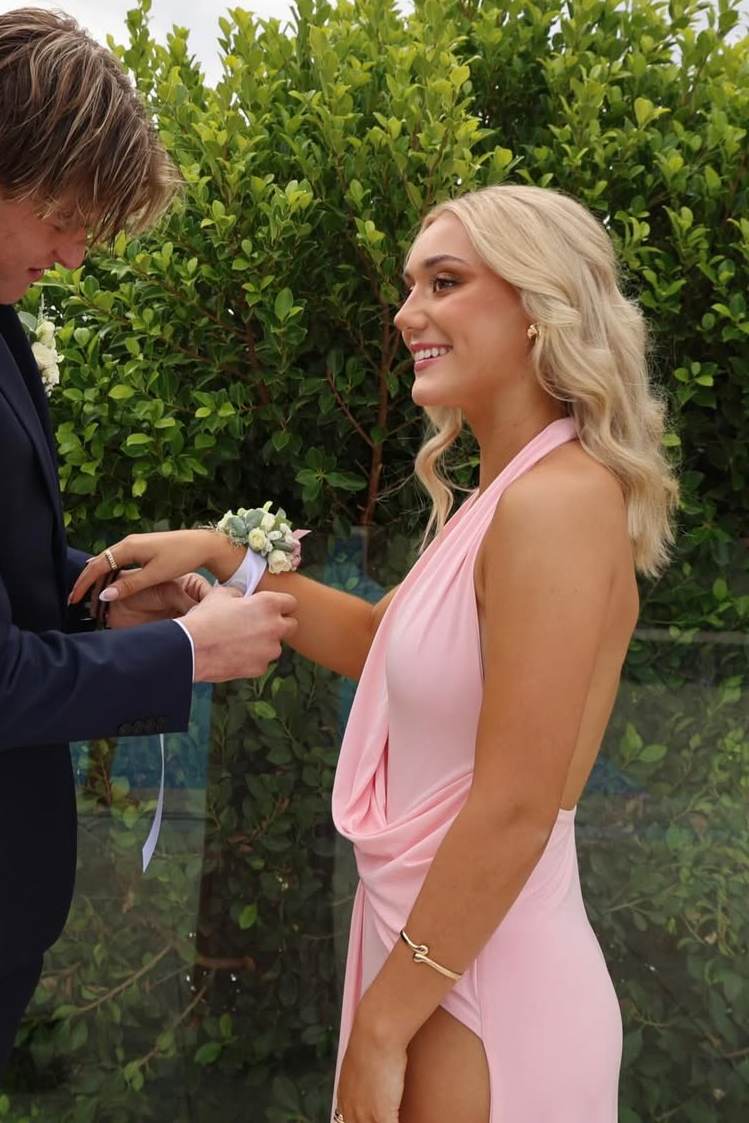 Halter V-Neck Pleated Sleeveless Long Prom Dress High Slit