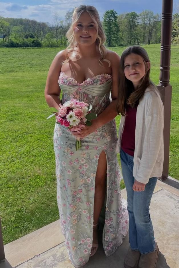 Strapless Sweetheart Lace Appliques Floral Mermaid Long Prom Dress