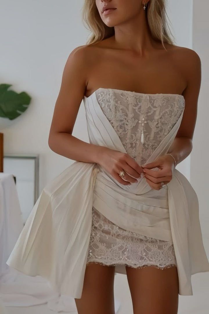 White Strapless A-Line Lace Appliqué Short Homecoming Dress
