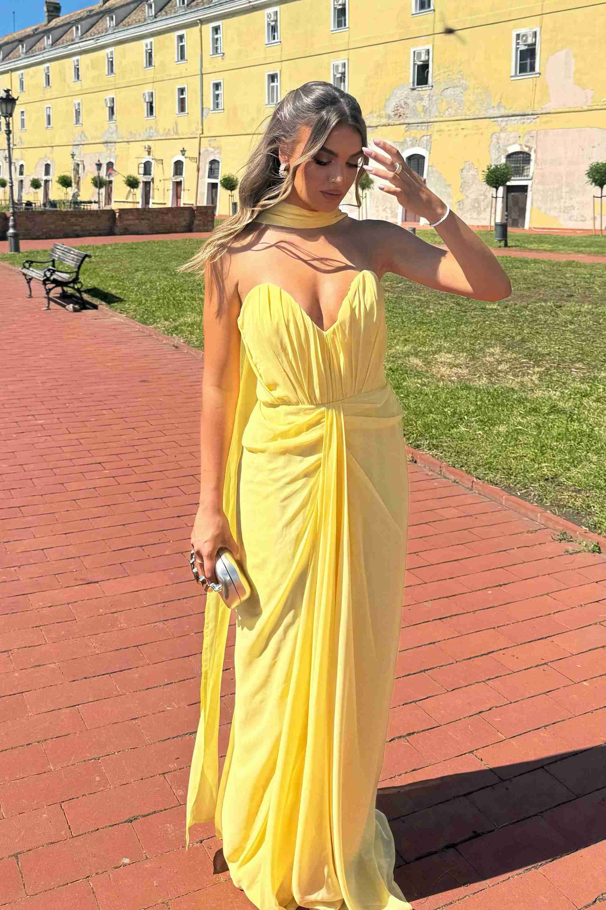 Yellow Strapless V-Neck Pleats Sleeveless Long Prom Dress