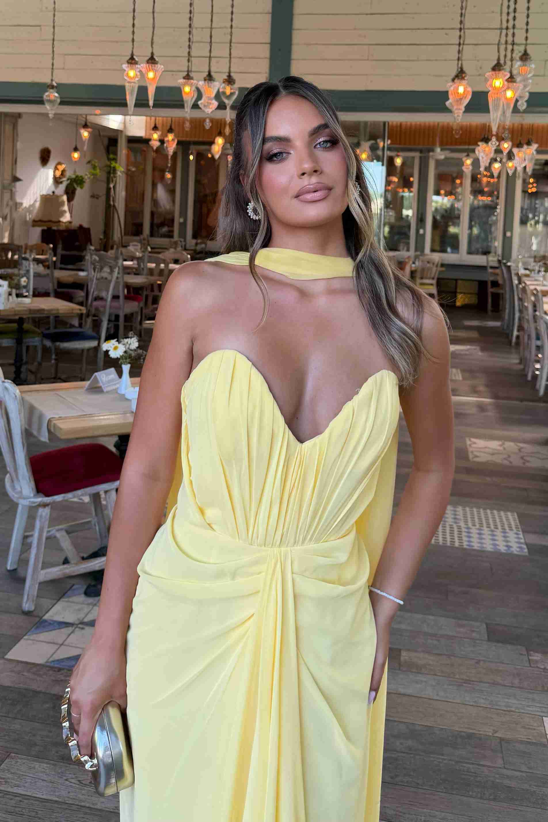 Yellow Strapless V-Neck Pleats Sleeveless Long Prom Dress