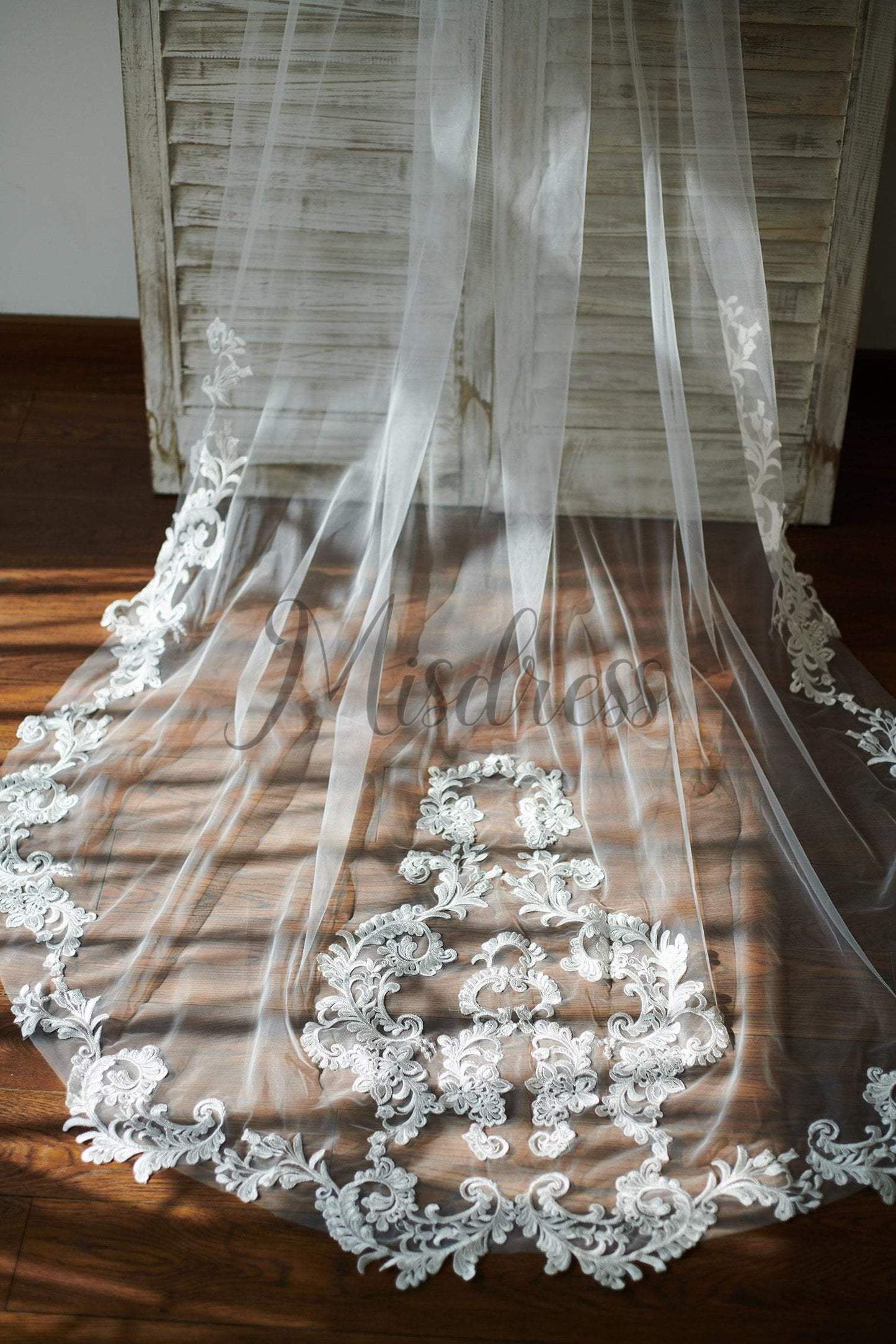 Cathedral Long Tulle Lace Appliques Wedding Veil Bridal Veil - Wedding Veils