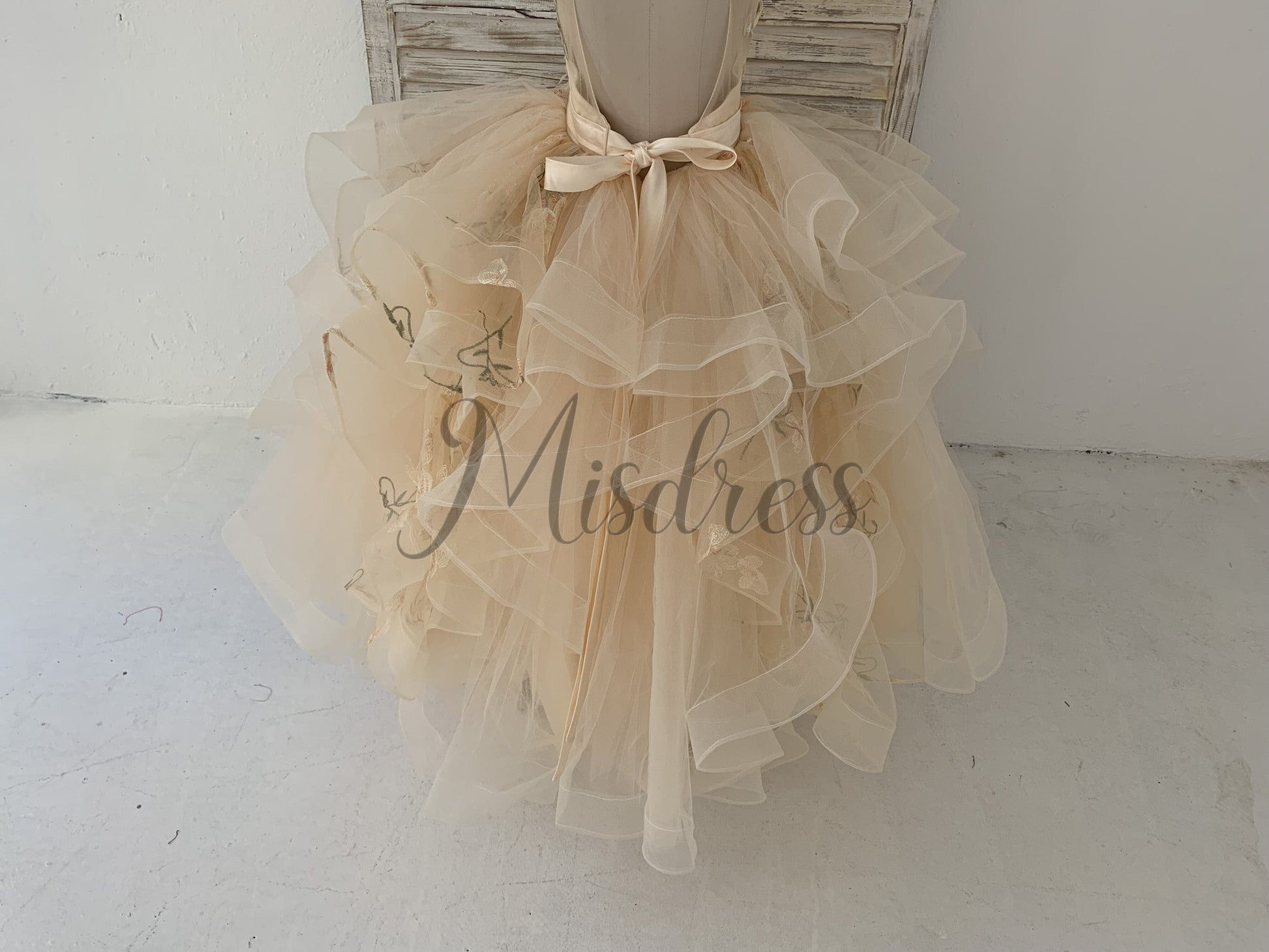 Champagne Embroidery Lace Tulle Keyhole Back Wedding Flower Girl Dress Kids Party Dress