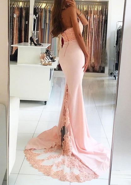 Elastic Satin Court Train Trumpet/Mermaid Sleeveless Halter