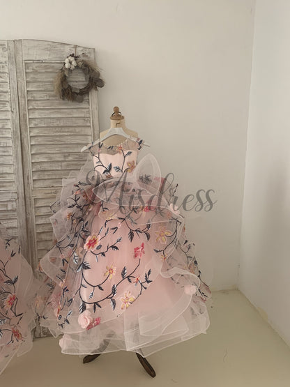 Embroidery Lace Tulle Cap Sleeves Keyhole Back Wedding Flower Girl Dress Kids Party Dress