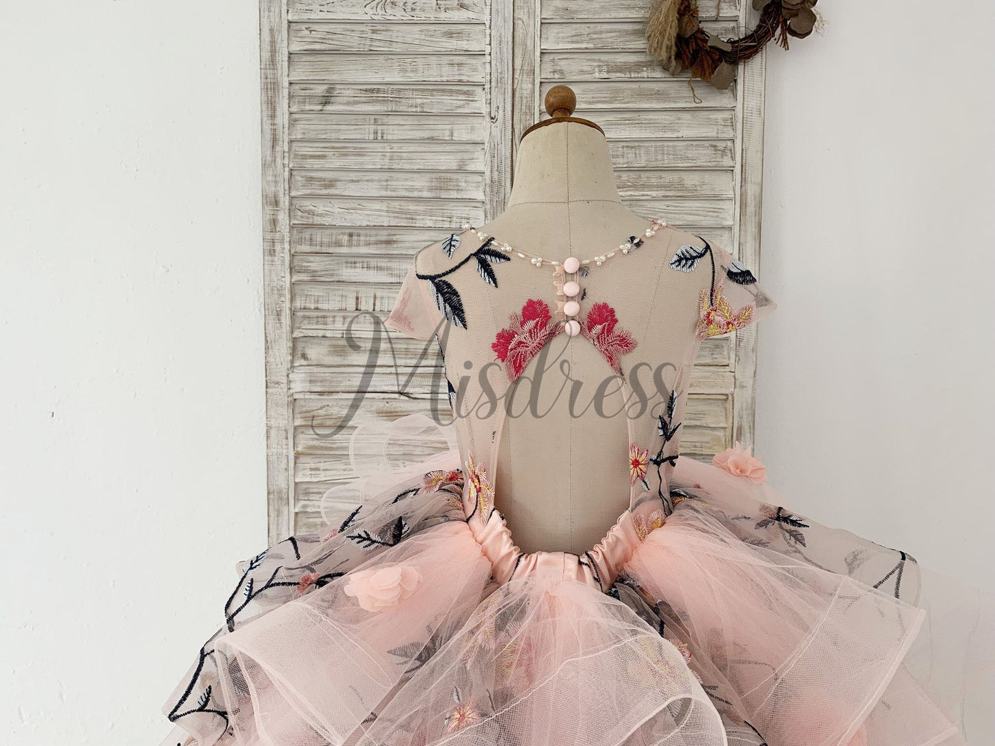 Ball Gown Embroidery Lace Tulle Cap Sleeves Keyhole Back Wedding Flower Girl Dress Kids Party Dress