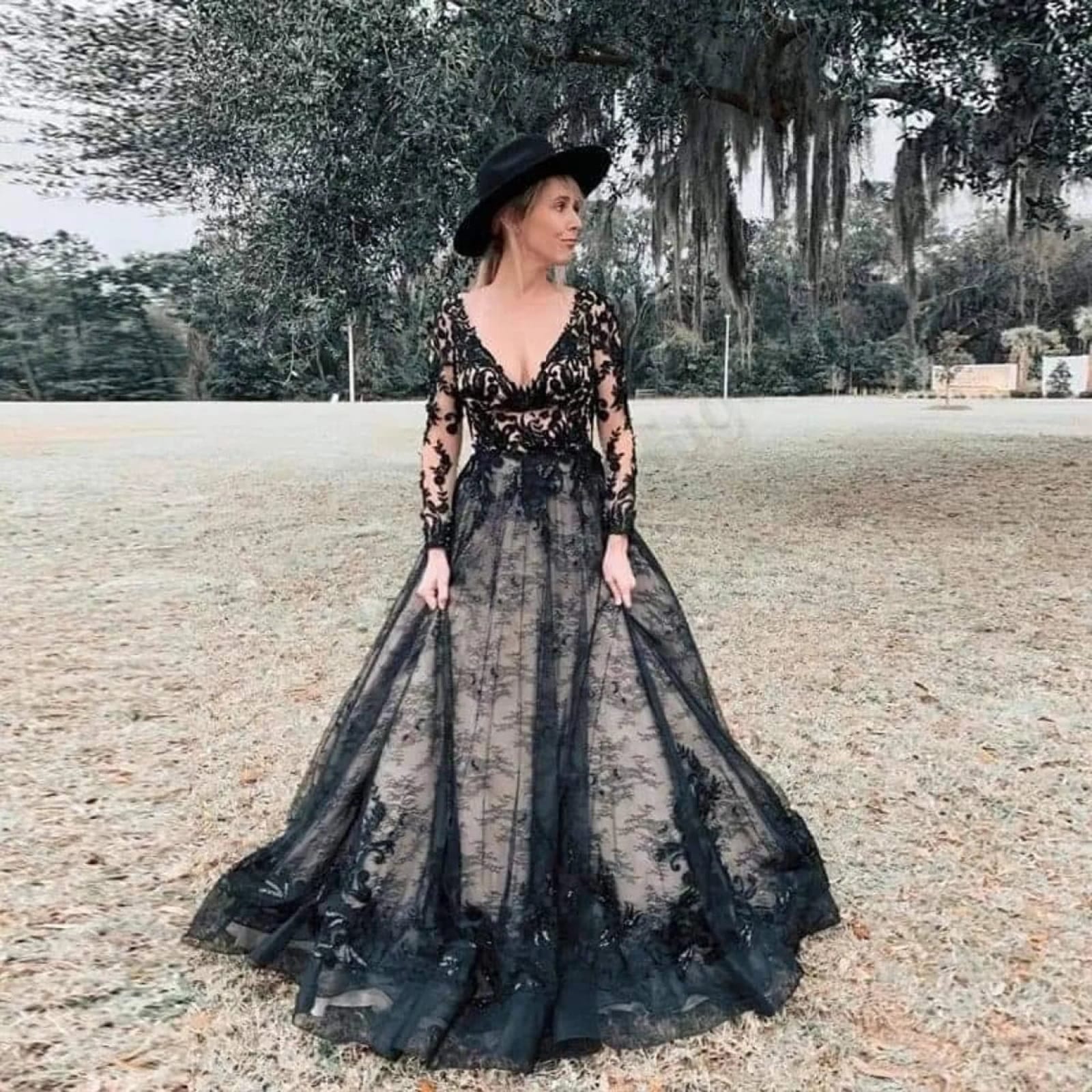 wedding dress with black lace Gothic A-line V Neck Long Sleeve Chapel Winning Brides What Is a Kaftan? ed3236 Size:US2/UK6