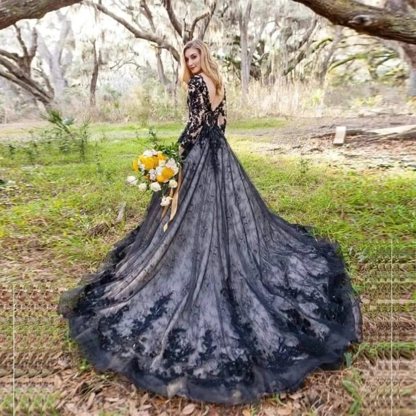 Gothic A-line V Neck Long Sleeve Chapel Black Lace Wedding Dress Gothic A-line V Neck Long Sleeve Chapel Black Lace Wedding Dress