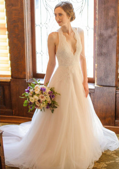 Halter Open Back Sleeveless A-line Court Tulle Wedding Dress