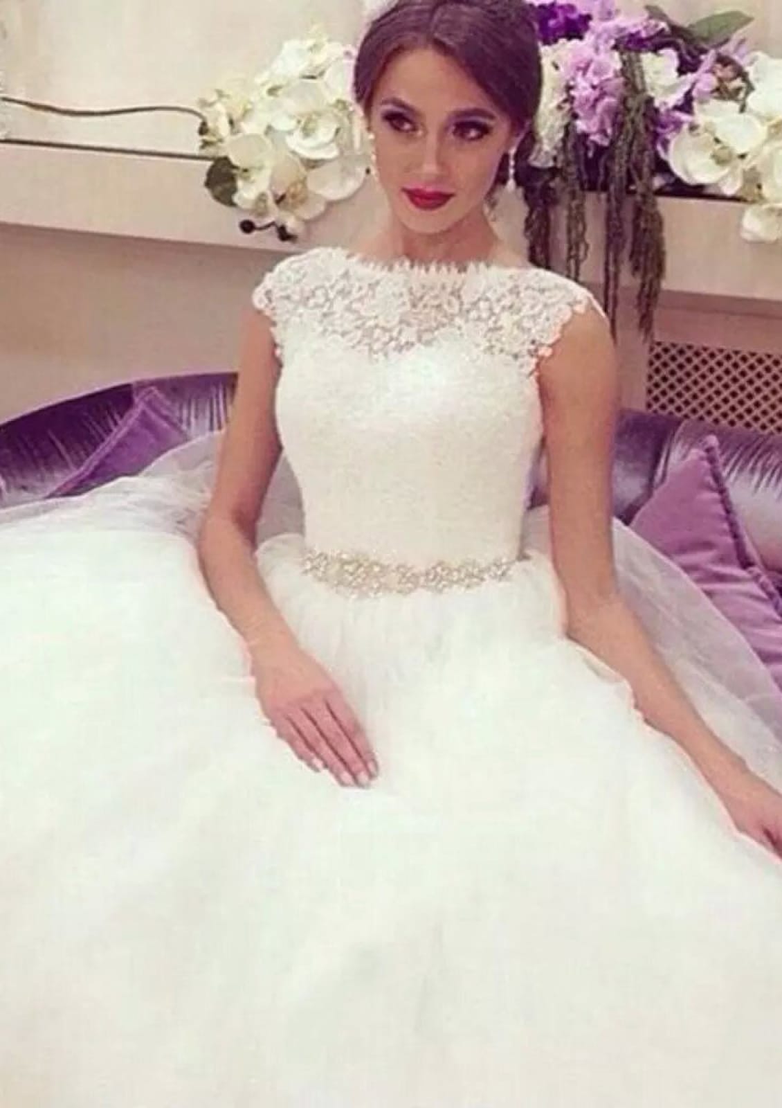 Lace Tulle Bateau Button Ball Gown Bridal Wedding Dress 