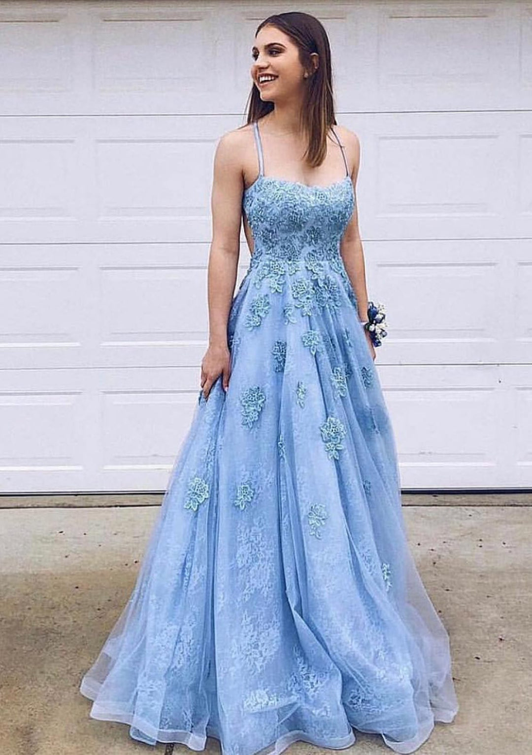2022 prom dresses a-line blue tulle applique halter long sleeveless Luuvis Women Blue A-Line Halter Neck Lace Top Long Tiered Chiffon Prom Dress With Slit