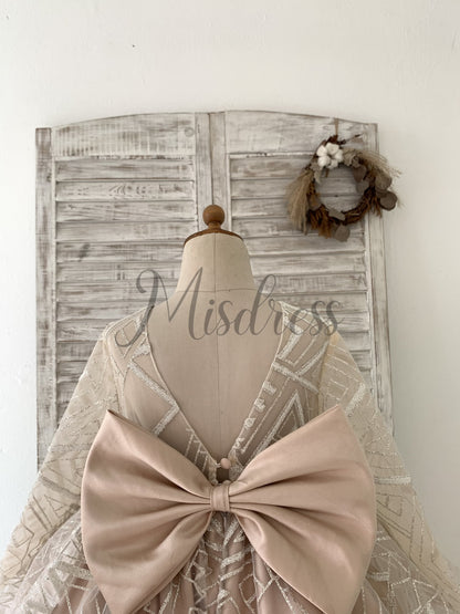 Long Sleeves V Back Glittering Lace Champagne Satin Wedding Flower Girl Dress Kids Party Dress