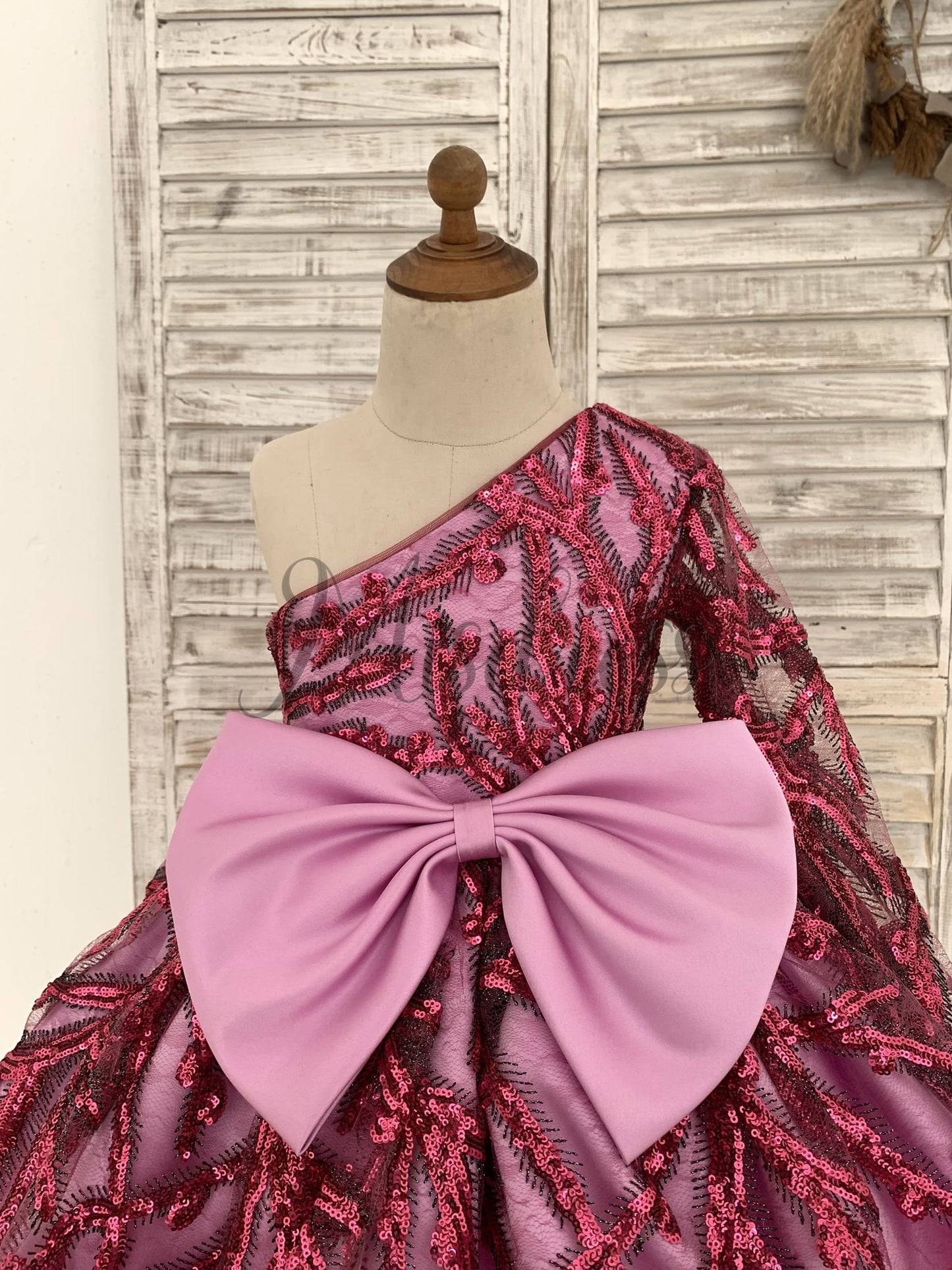 One Shoulder Single Sleeves Fuchsia Sequin Satin Wedding Flower Girl Dress Kids Birthday Party Dress