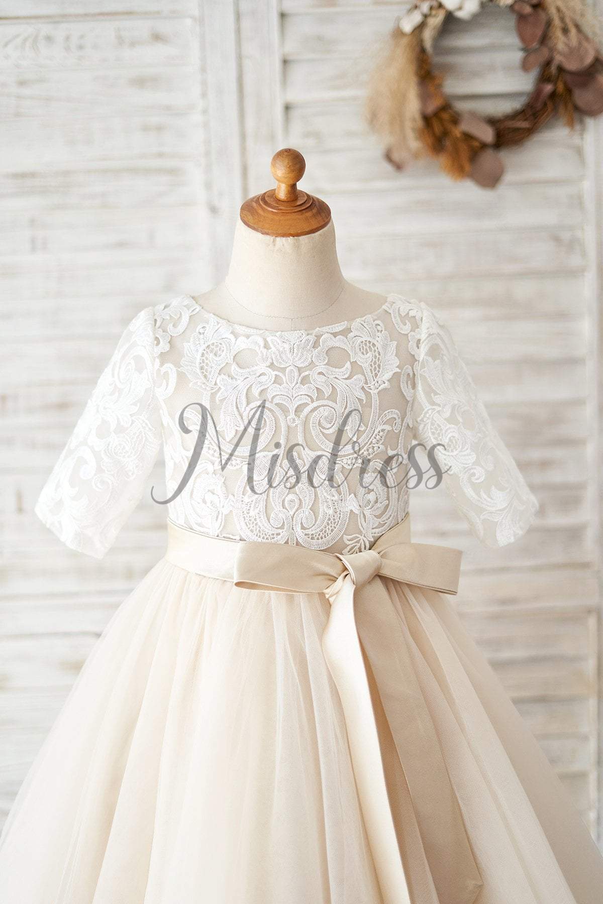 Short Sleeves Ivory Lace Tulle Wedding Flower Girl Dress with Champagne Lining