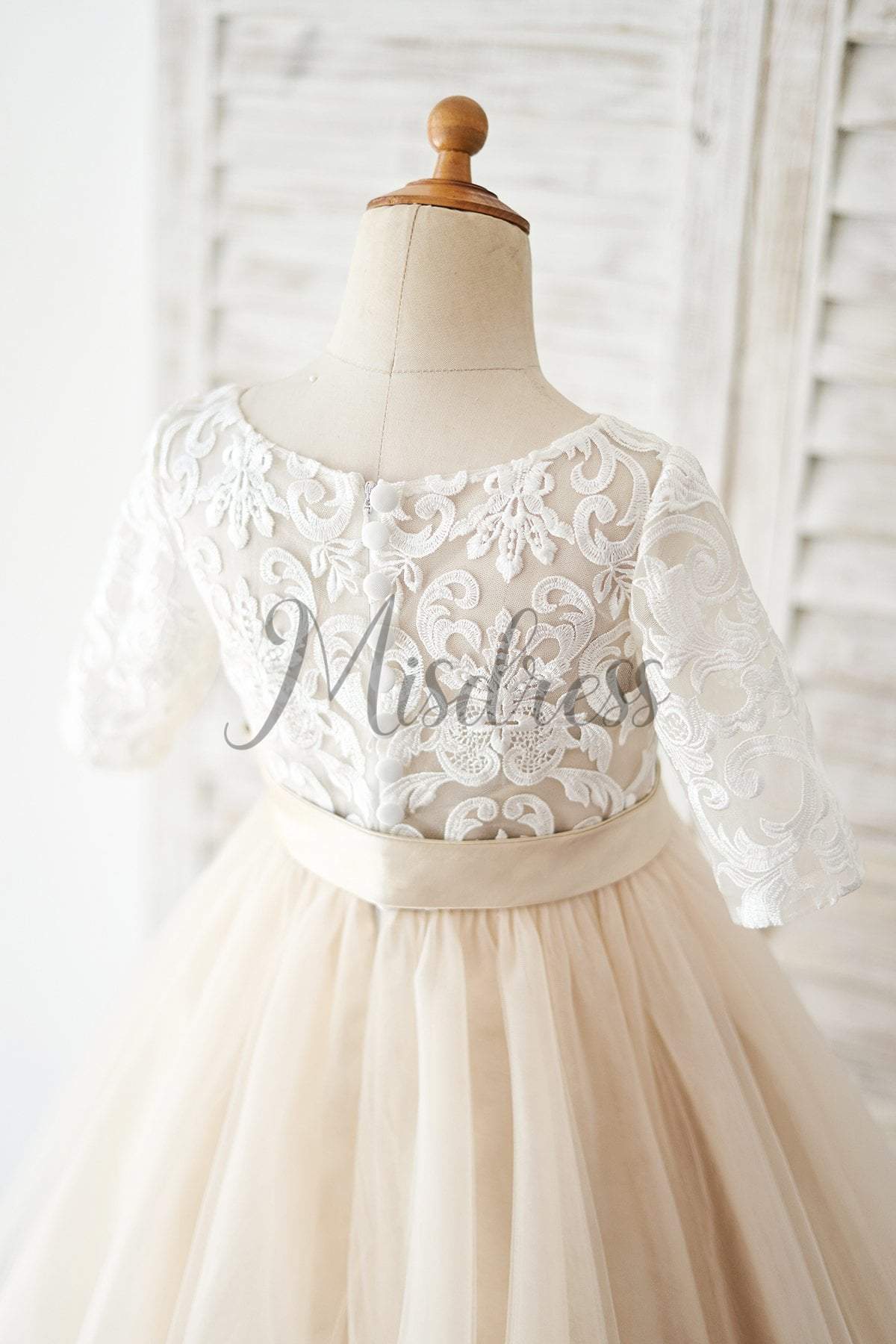 Short Sleeves Ivory Lace Tulle Wedding Flower Girl Dress with Champagne Lining