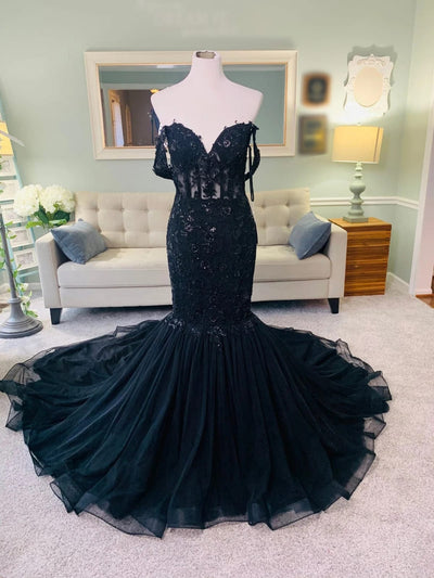 Off Shoulder Corset Black Lace Tulle Court Mermaid Wedding