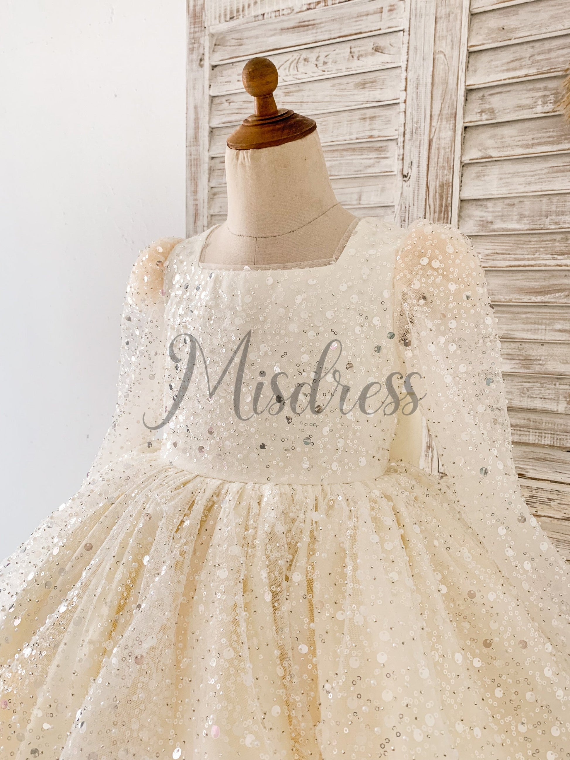 Square Neck Long Sleeves Crystal Beaded Wedding Flower Girl Dress Horsehair Hem