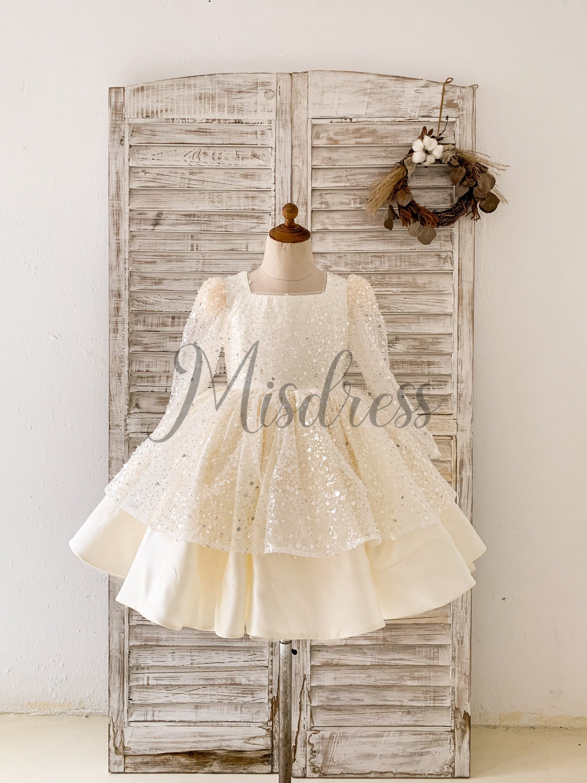 Square Neck Long Sleeves Crystal Beaded Wedding Flower Girl Dress Horsehair Hem