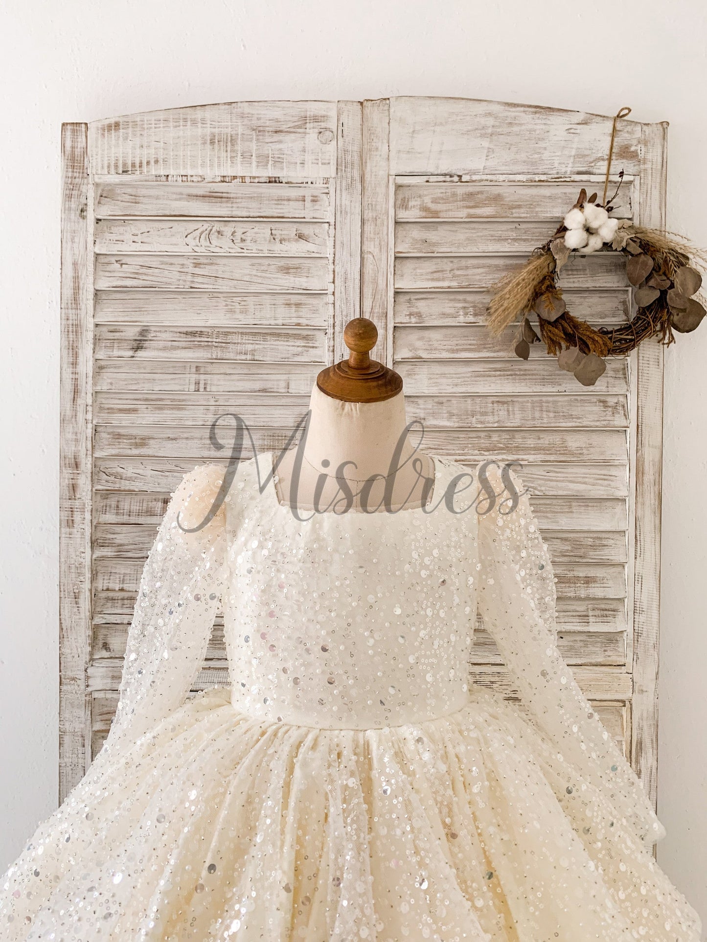 Square Neck Long Sleeves Crystal Beaded Wedding Flower Girl Dress Horsehair Hem